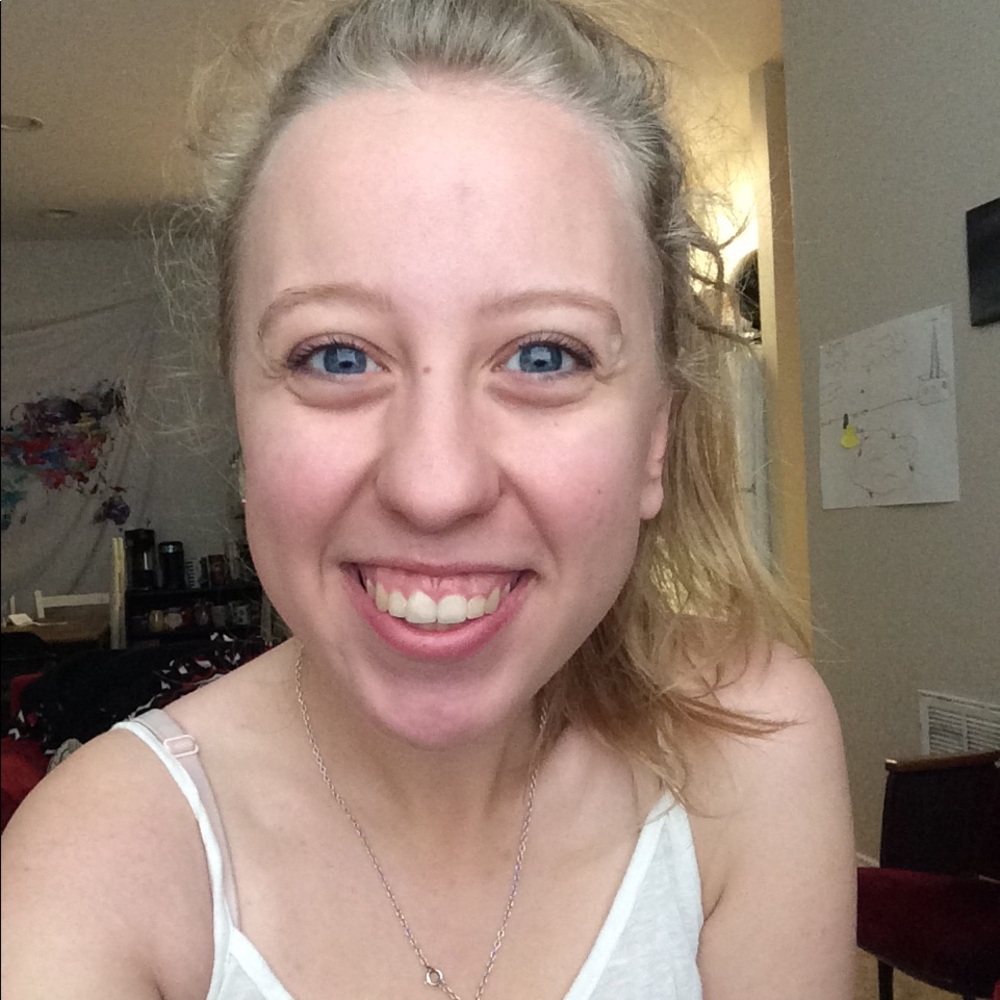Meet your Posher, Elizabeth